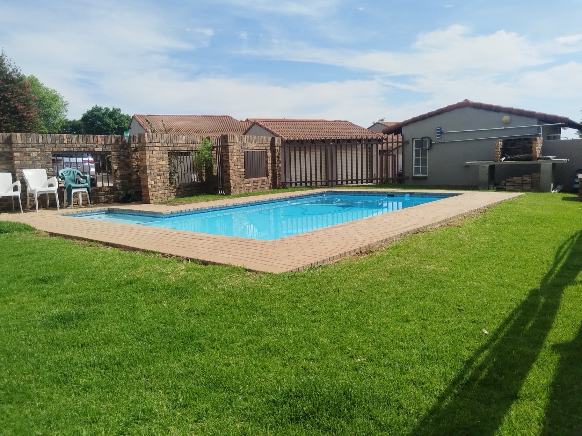 Townhouse for sale in Sundowner, Randburg, 95 m²