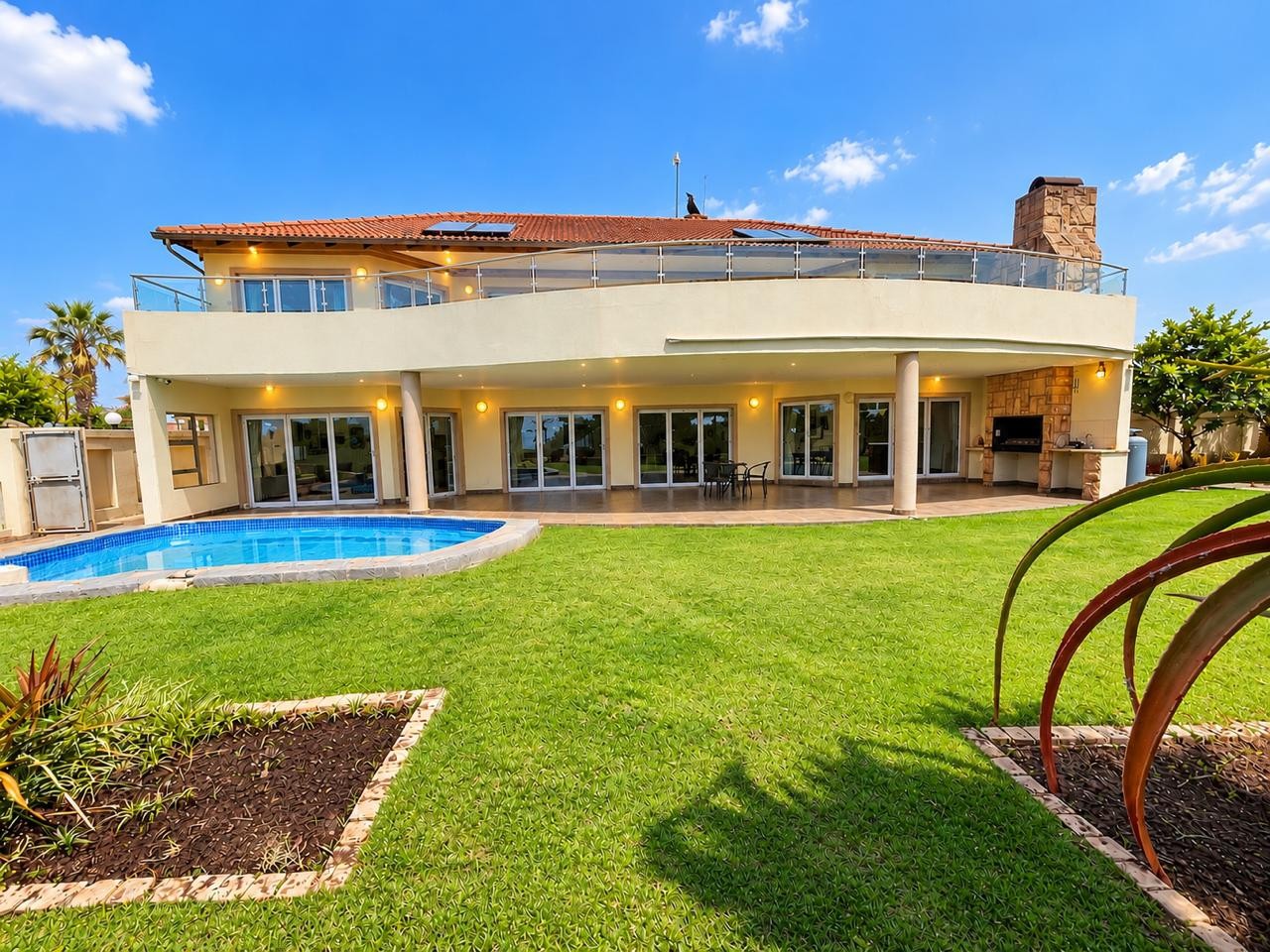 House for sale in Theresapark, Akasia