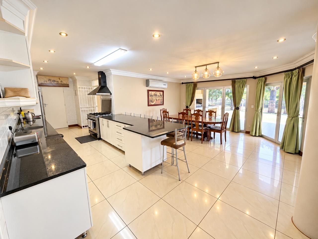House for sale in Theresapark, Akasia