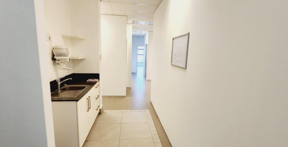 Office for rent in La Lucia Ridge, Umhlanga, KwaZulu Natal, 113 m²