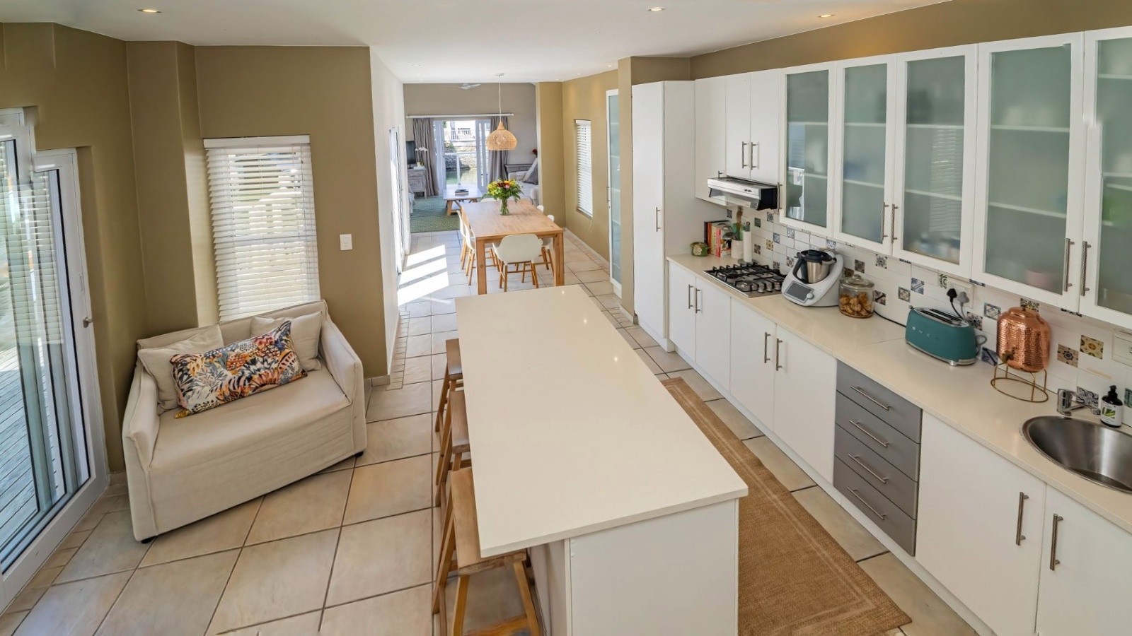 House for sale in Thesen Island, Knysna, 250 m²