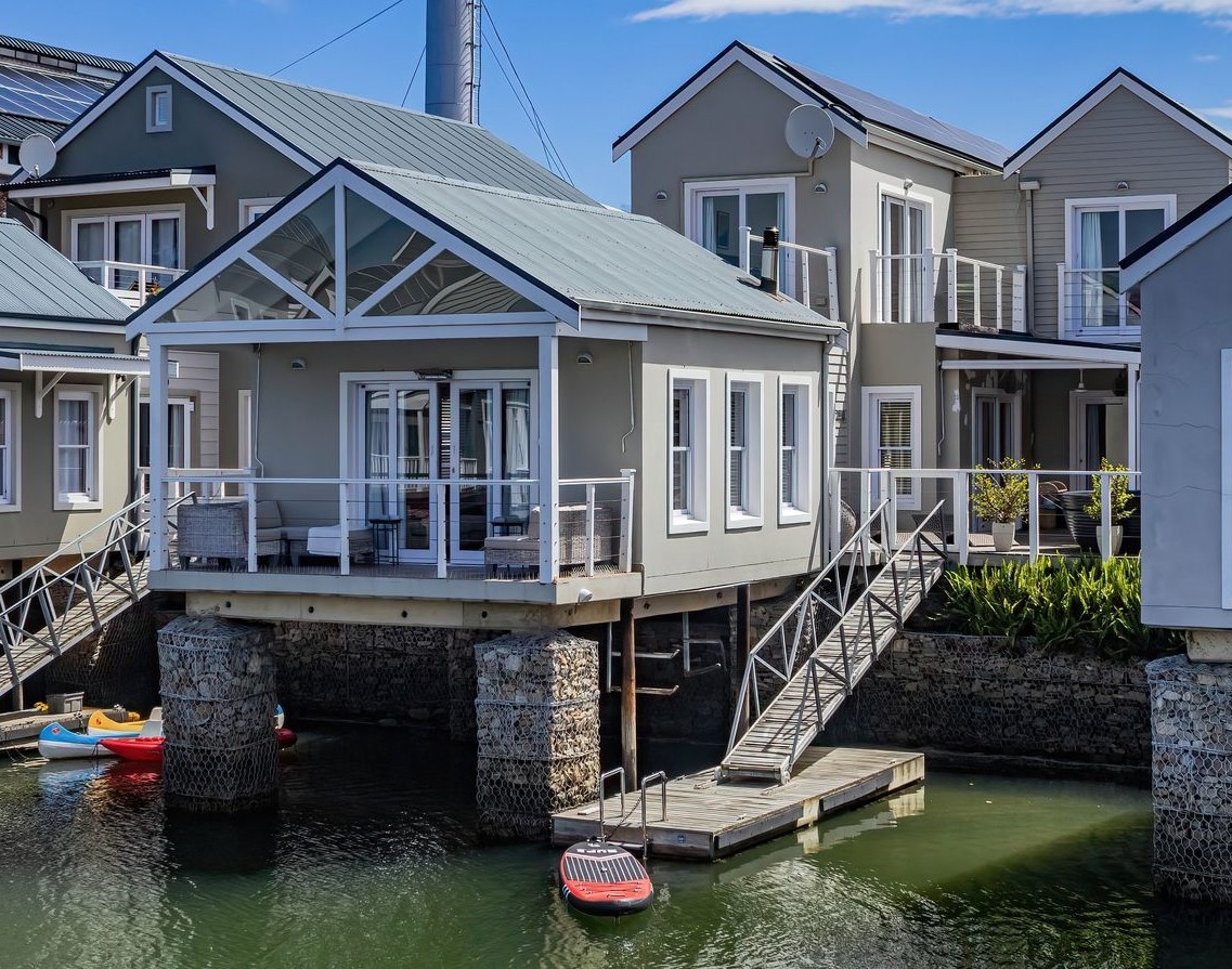 House for sale in Thesen Island, Knysna, 250 m²
