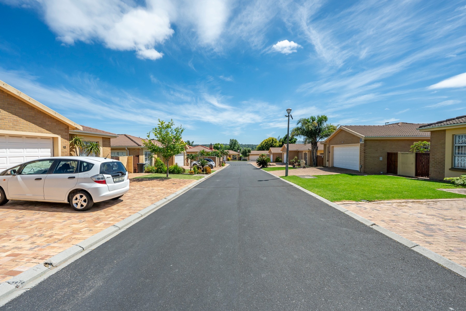 House for sale in Sonstraal Heights, Durbanville, 386 m²