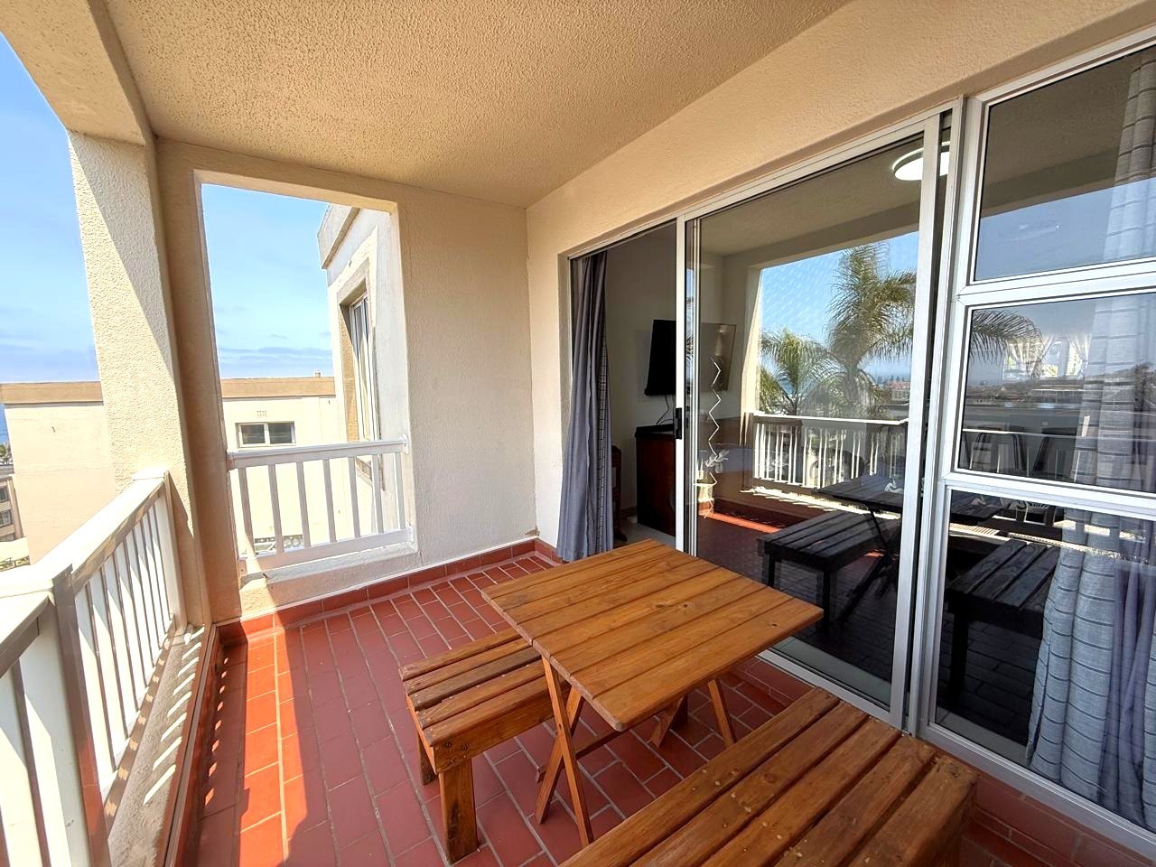 Apartment for sale in Uvongo Beach, Margate, KwaZulu Natal, 69 m²