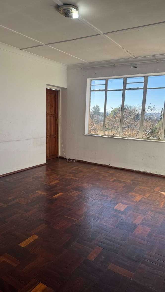 Apartment for rent in Parkhill Gardens, Germiston, (2nd floor), Lapworth Grange, 4 Gill Street, Parkhill Gardens, Parkhill Gardens, Germiston, Gauteng