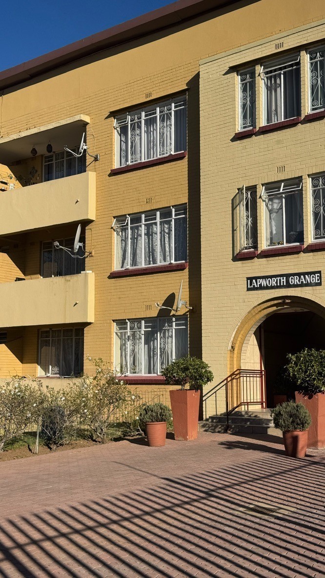 Apartment for rent in Parkhill Gardens, Germiston, (2nd floor), Lapworth Grange, 4 Gill Street, Parkhill Gardens, Parkhill Gardens, Germiston, Gauteng
