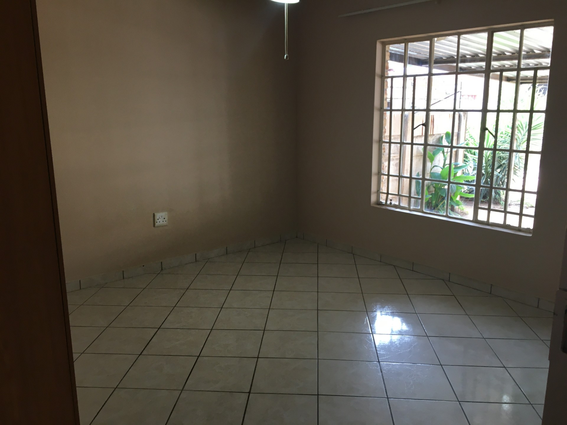 Apartment for rent in Oos Einde, Rustenburg, North West