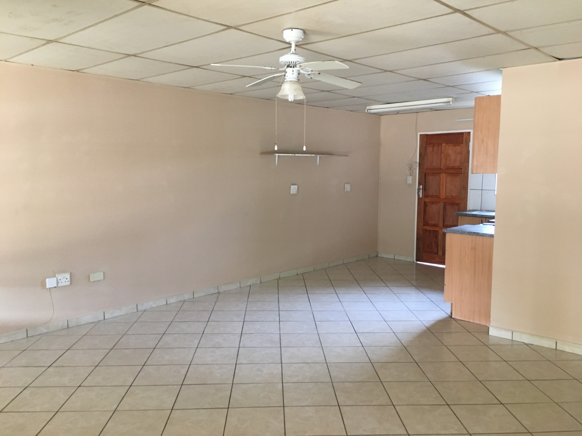 Apartment for rent in Oos Einde, Rustenburg, North West