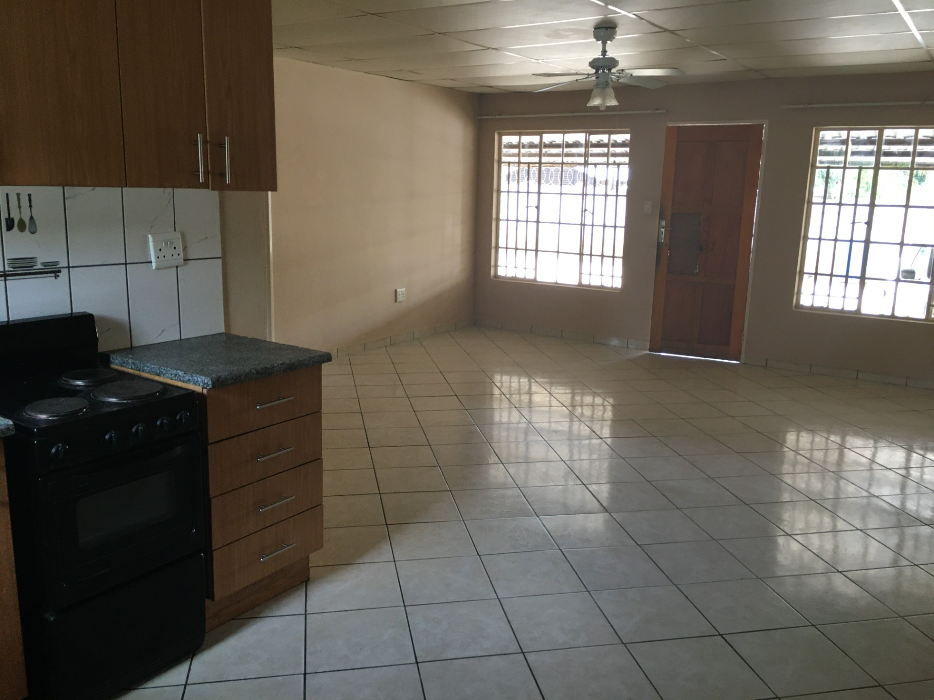 Apartment for rent in Oos Einde, Rustenburg, North West