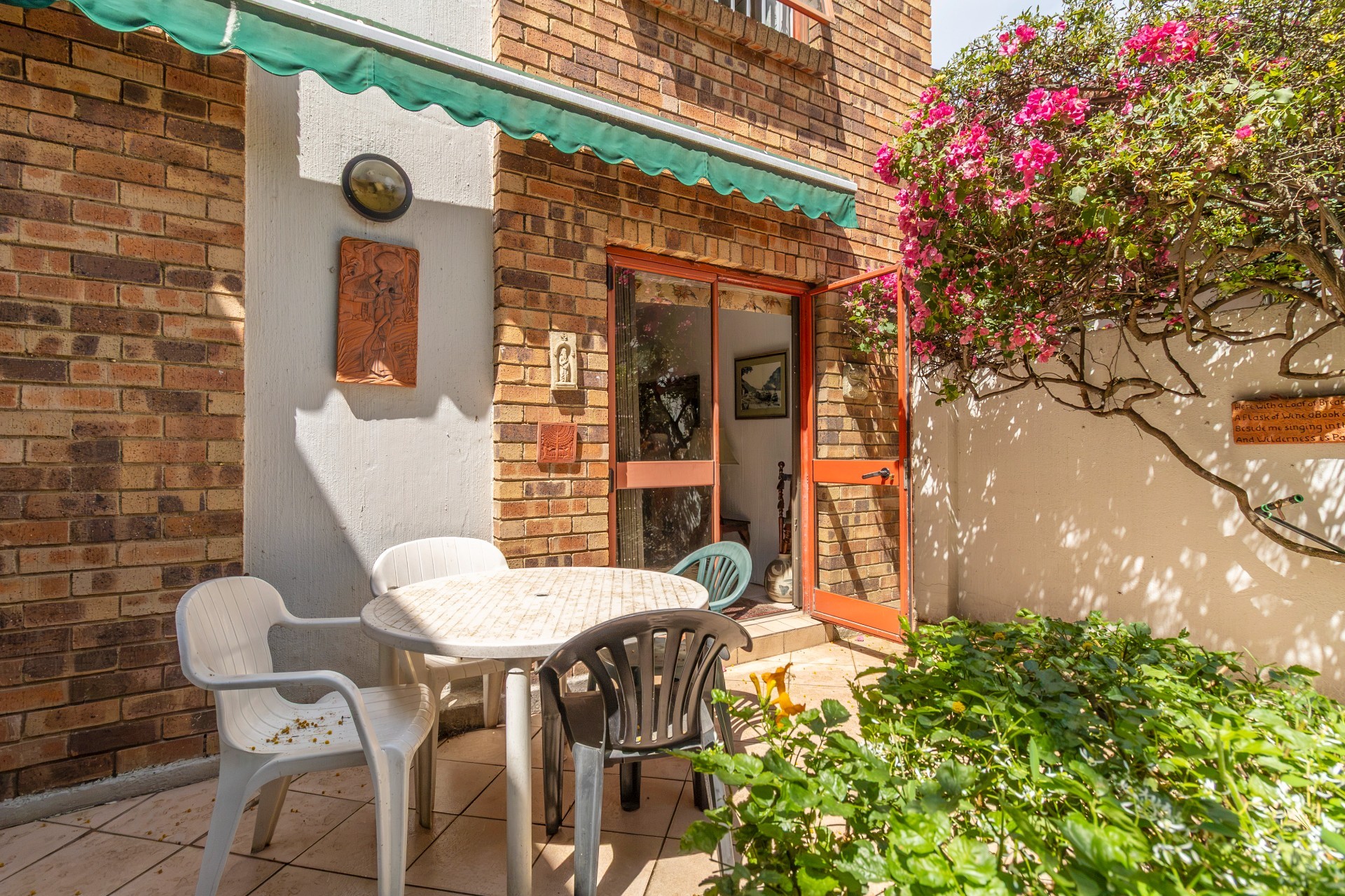 Townhouse for sale in Fourways, Sandton, 117 m²