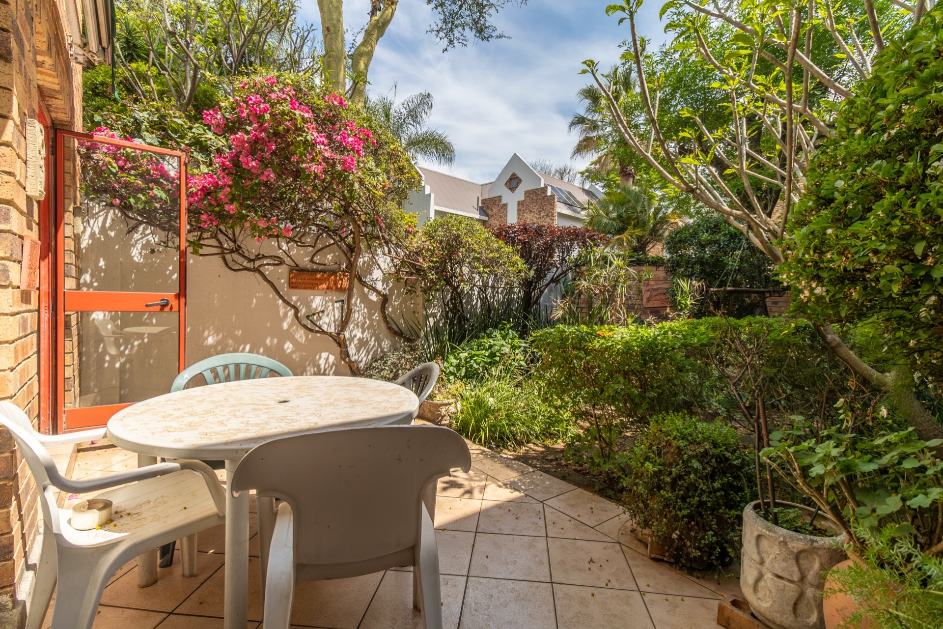 Townhouse for sale in Fourways, Sandton, 117 m²