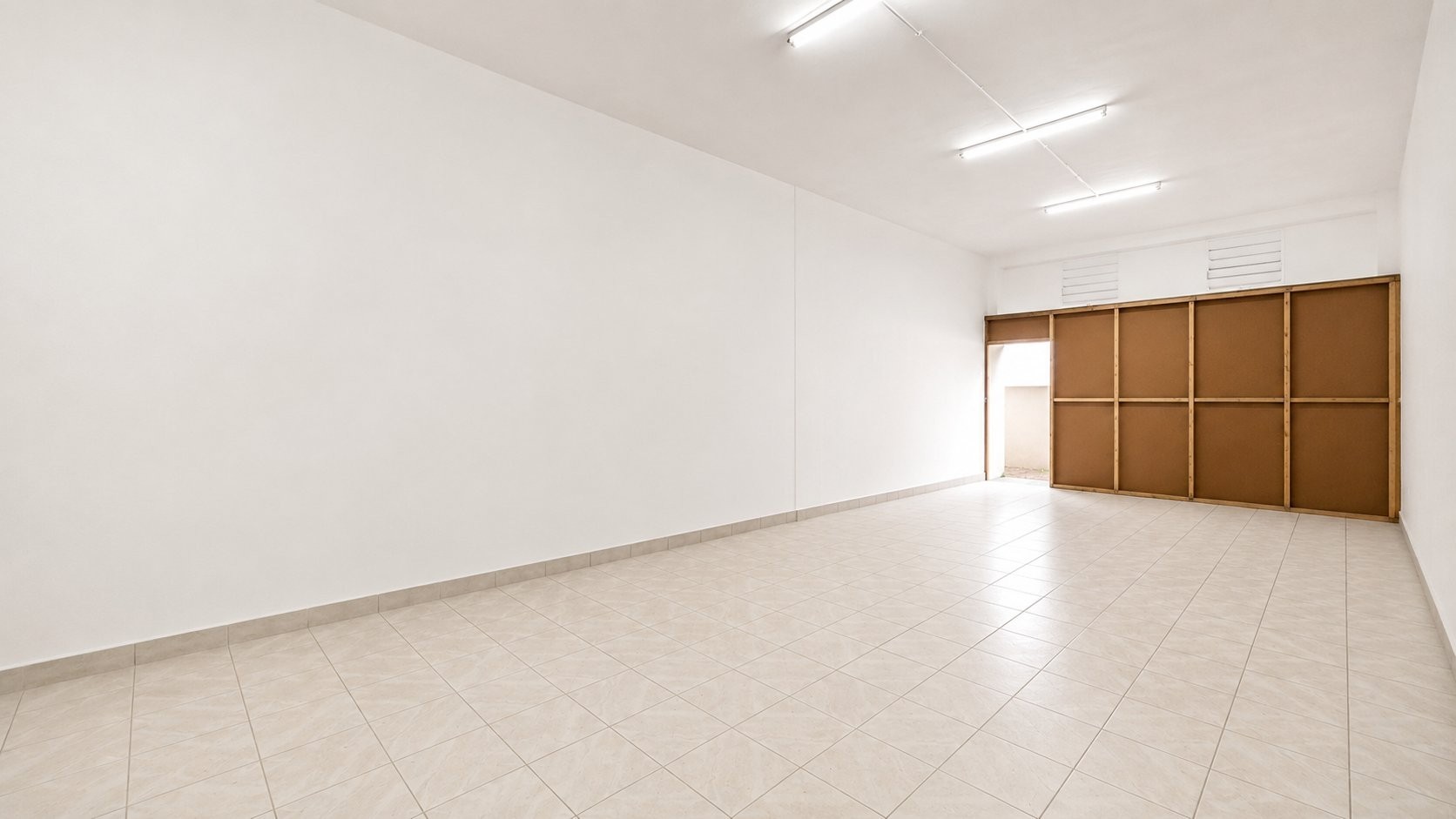 Commercial Property for rent in Dunvegan, Edenvale, 71 m²