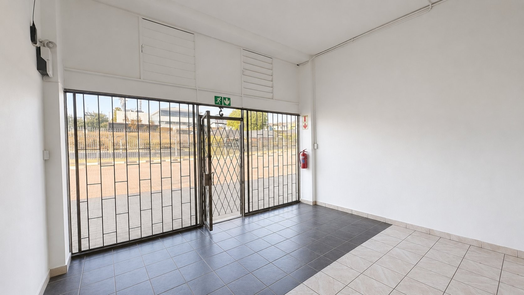 Commercial Property for rent in Dunvegan, Edenvale, 71 m²