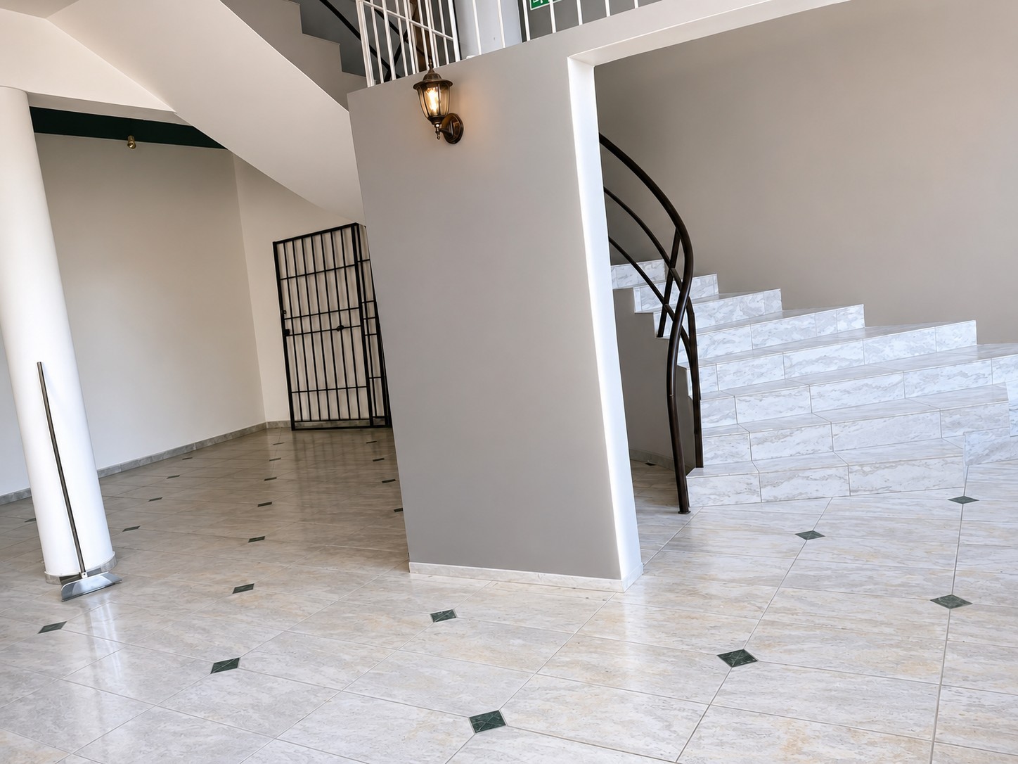 Commercial Property for sale in Melville, Johannesburg, 425 m²