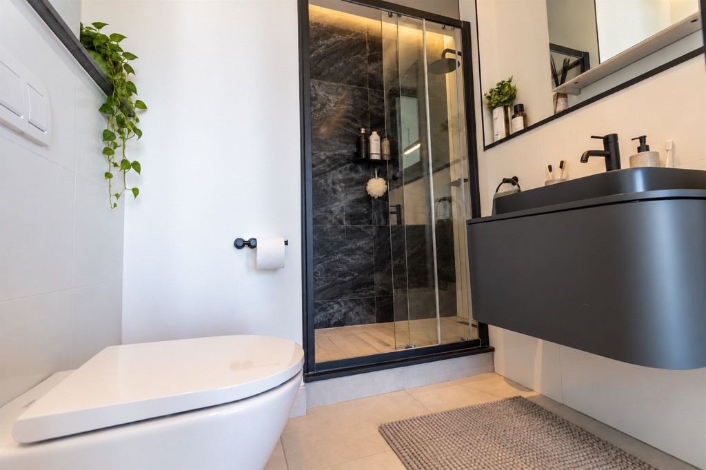 Penthouse for rent in Waterfall, Midrand, 1, MUNYAKA LIFESTYLE, 1 MIA, Waterfall, Midrand, Gauteng, 120 m²
