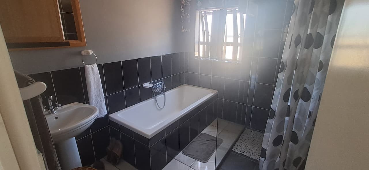 House for sale in Duyker Eiland, St Helena Bay, 1030 m²