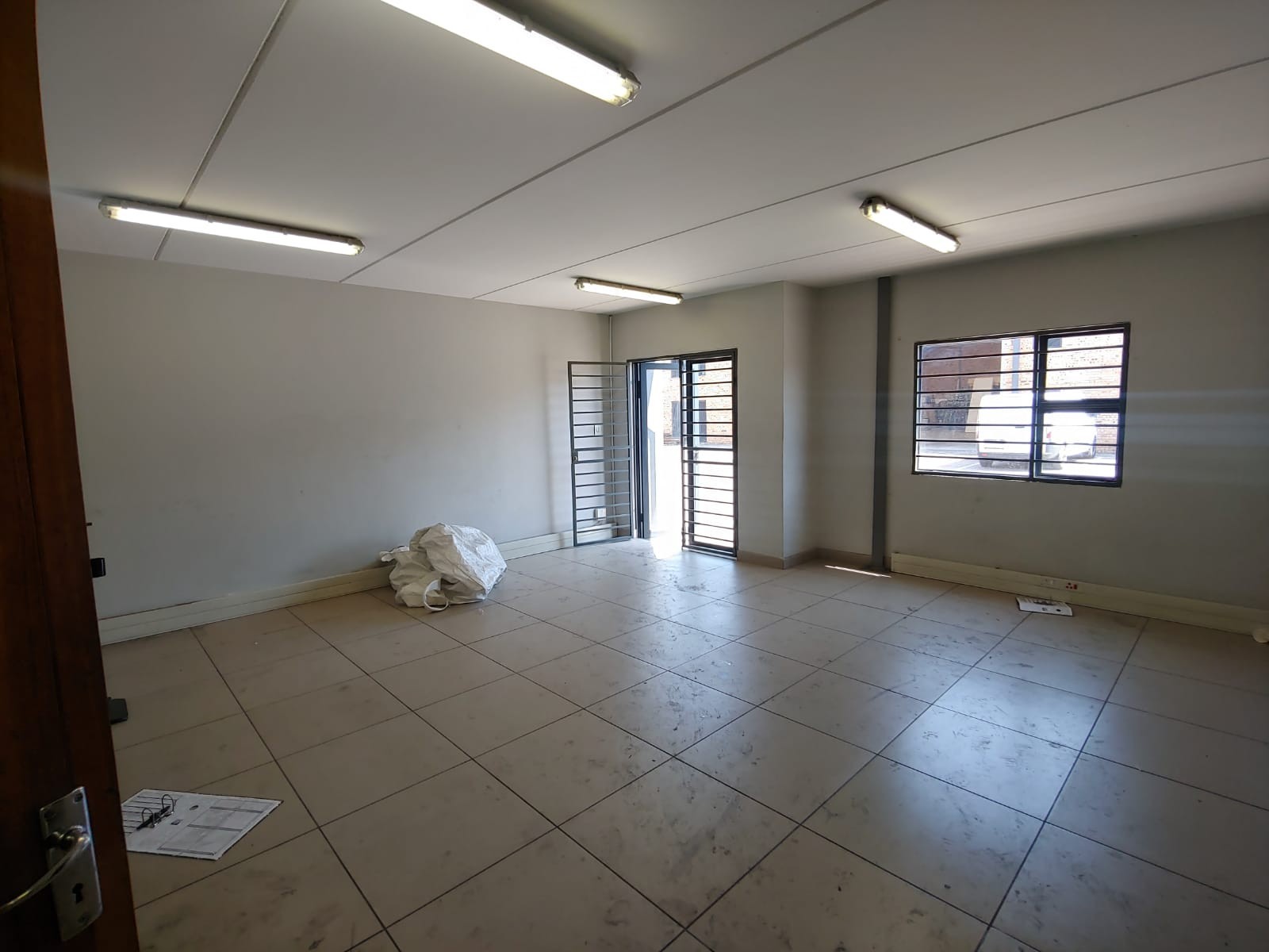 Warehouse for rent in Strijdompark, Randburg, 12, Acacia Industrial Park, 22 Arbeid street, Strijdompark, Randburg, Gauteng, 347 m²