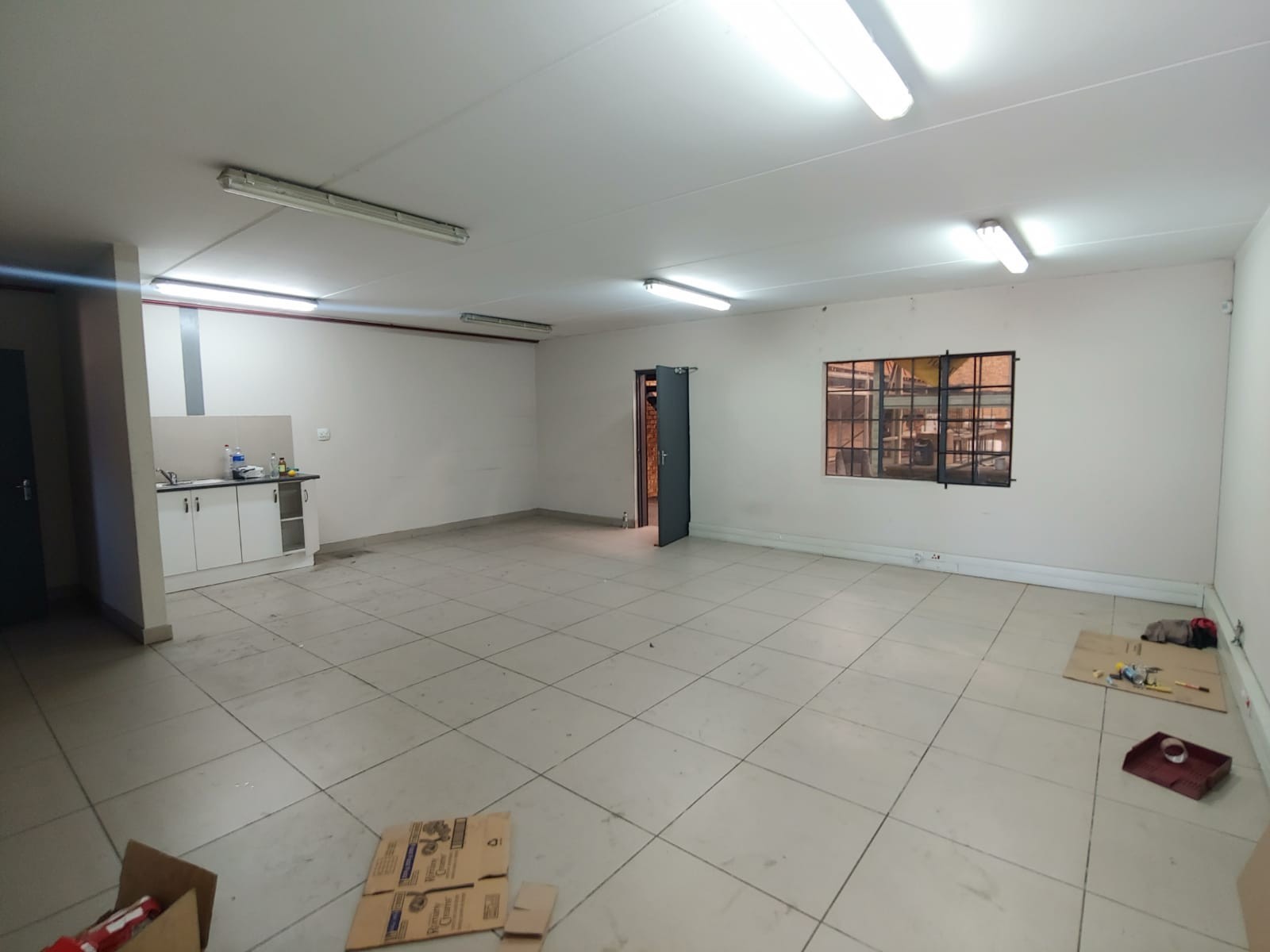 Warehouse for rent in Strijdompark, Randburg, 20, Acacia Industrial Park, 22 Arbeid street, Strijdompark, Randburg, Gauteng, 461 m²