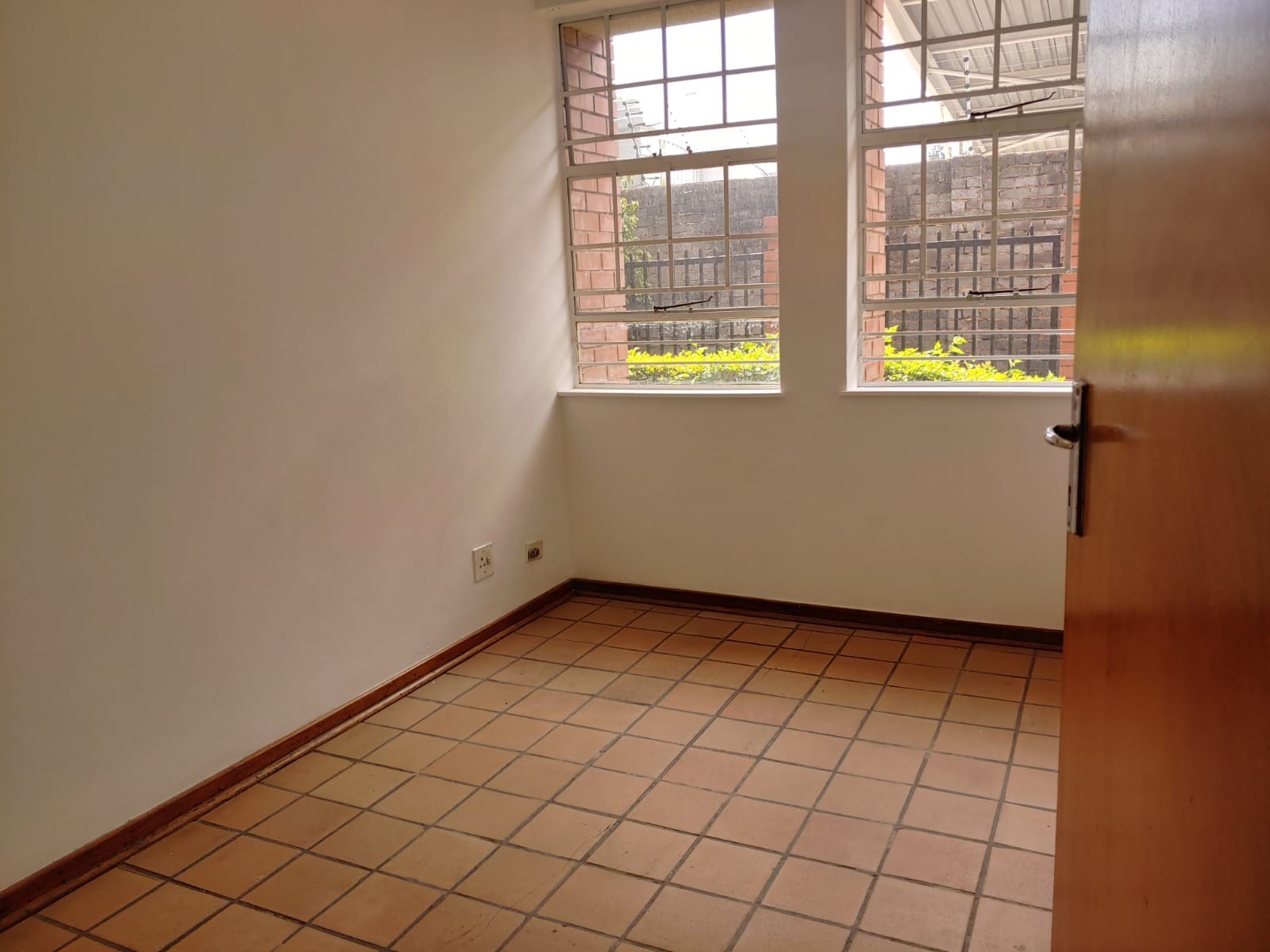 Warehouse for rent in Strijdompark, Randburg, 5, Lyn Road industrial Park, 18 Lyn road, Strijdompark, Randburg, Gauteng, 320 m²