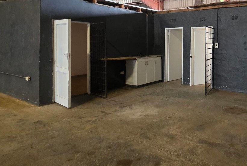 Industrial Property for rent in Glen Anil, Durban North, KwaZulu Natal, 480 m²