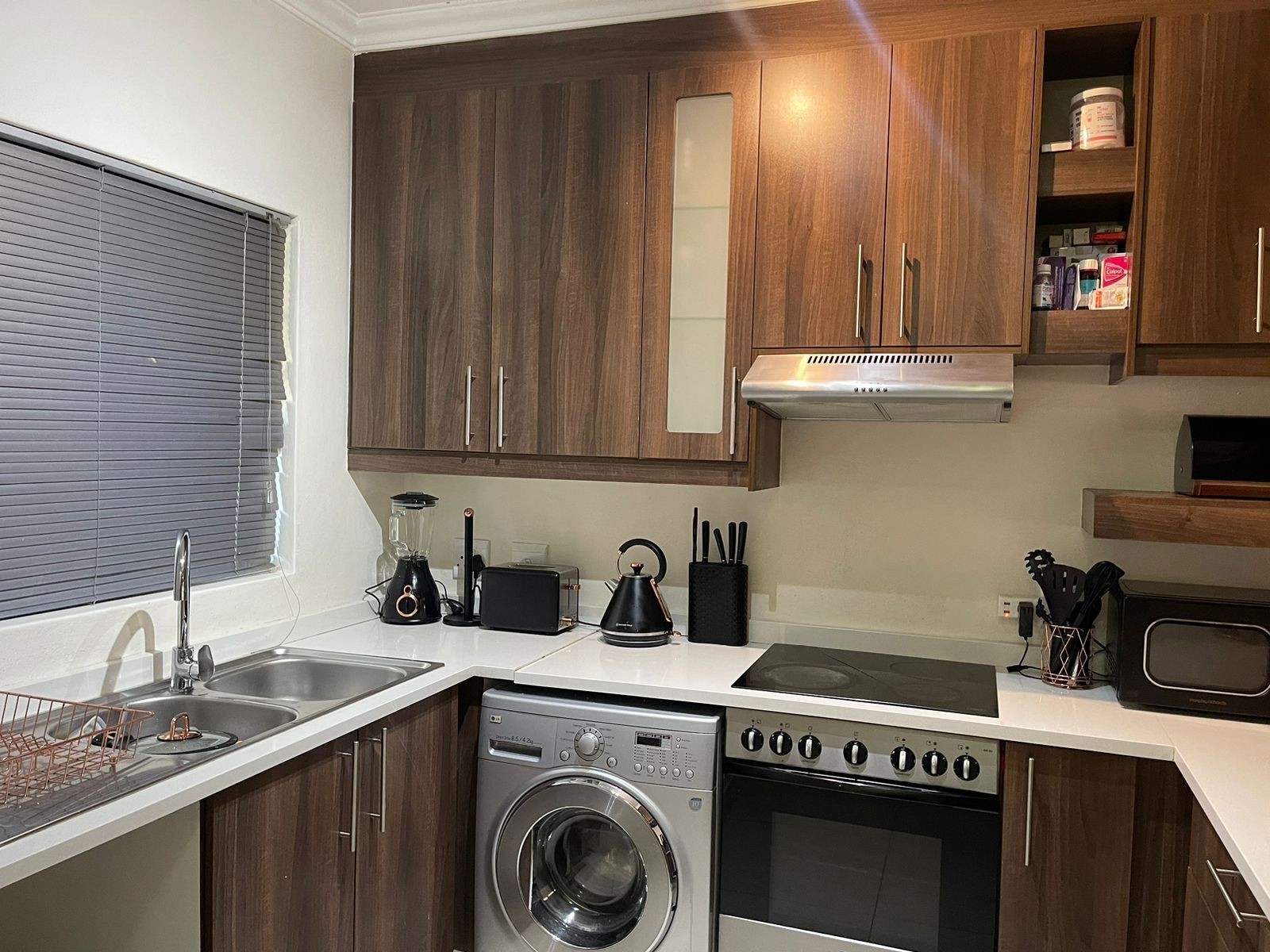 Townhouse for rent in Edenburg, Sandton