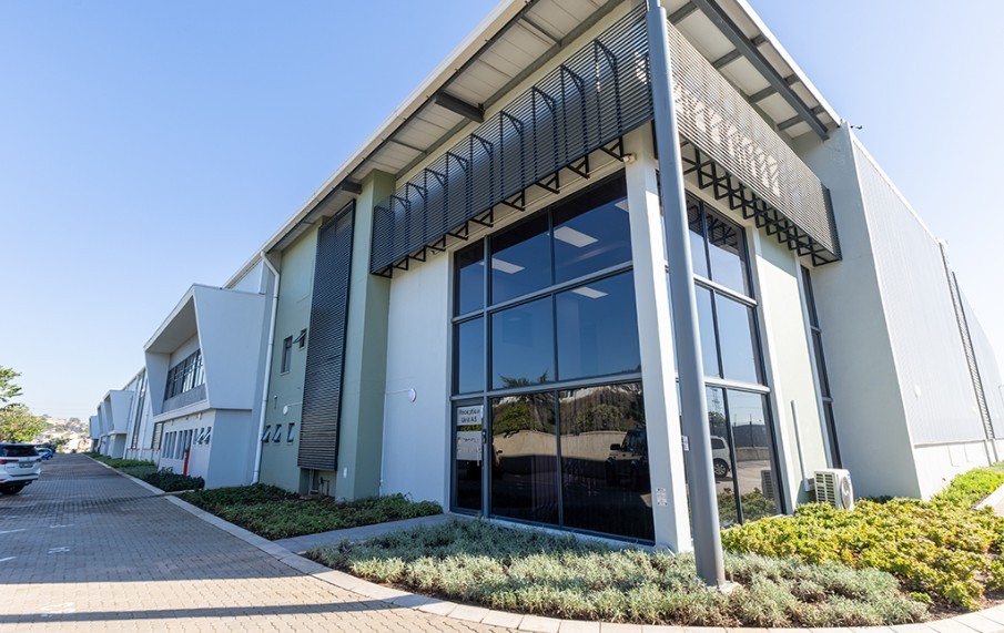 Warehouse for rent in La Lucia Ridge, Umhlanga, KwaZulu Natal, 2329 m²