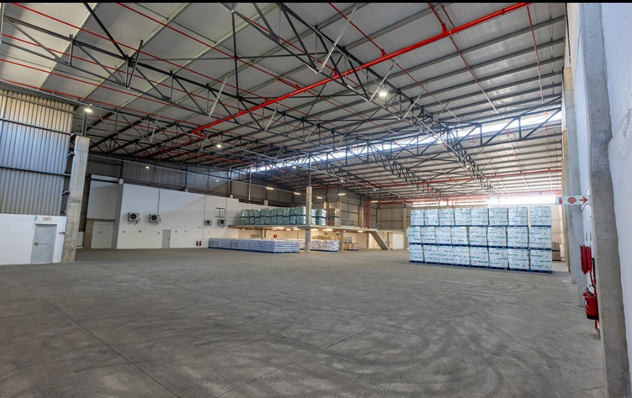 Warehouse for rent in La Lucia Ridge, Umhlanga, KwaZulu Natal, 2329 m²