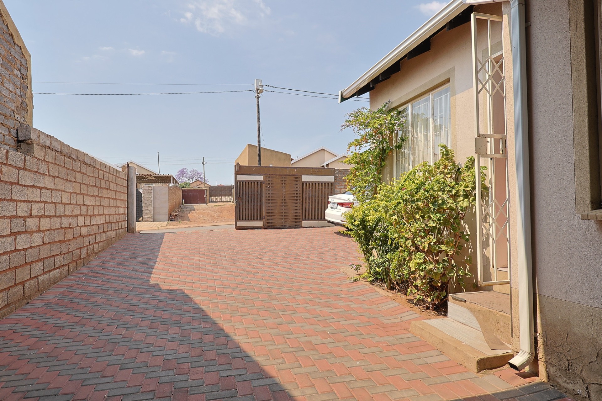House for sale in Kagiso, Krugersdorp, 260 m²