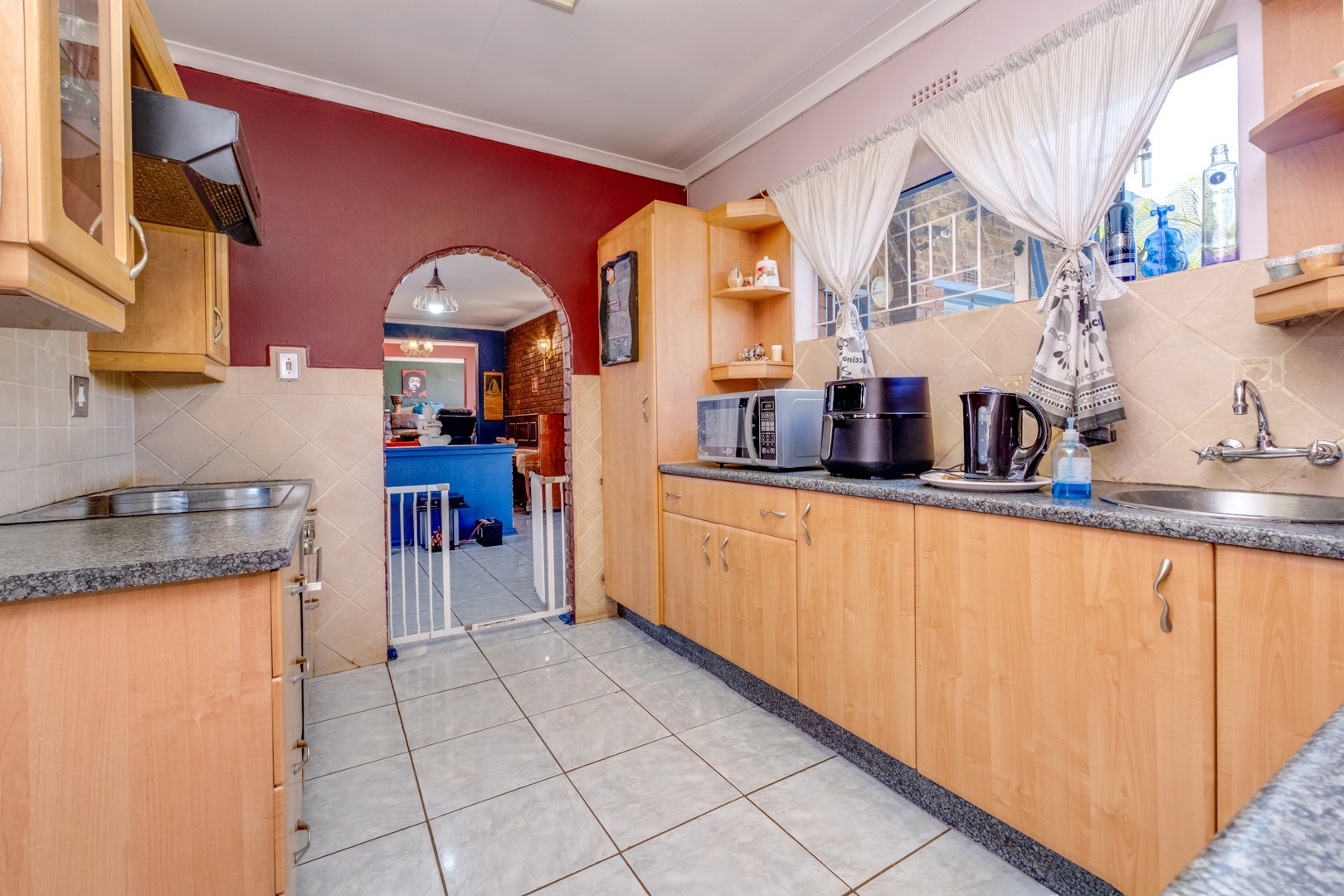 House for sale in Bergbron, Roodepoort, 993 m²