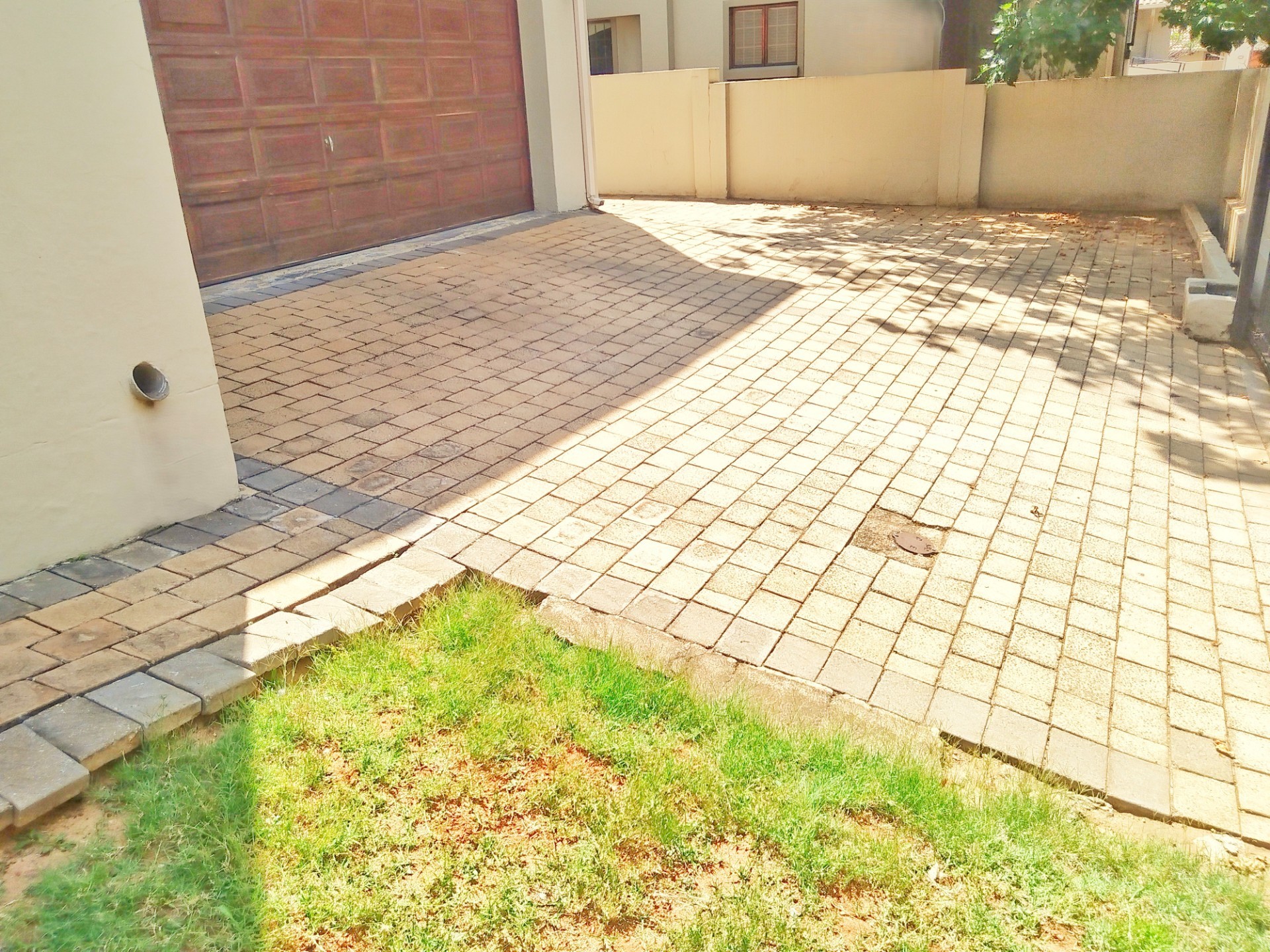 House for sale in North Riding, Randburg, 237 m²