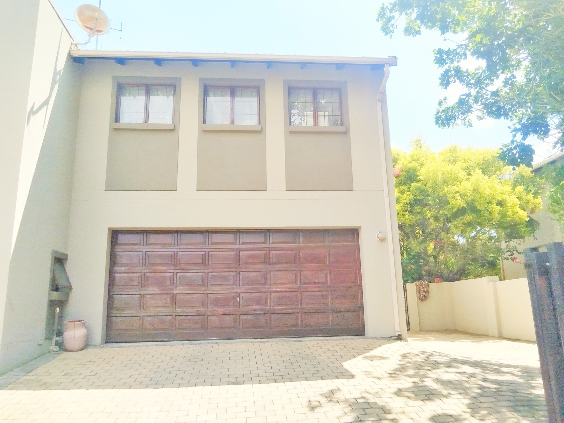 House for sale in North Riding, Randburg, 237 m²