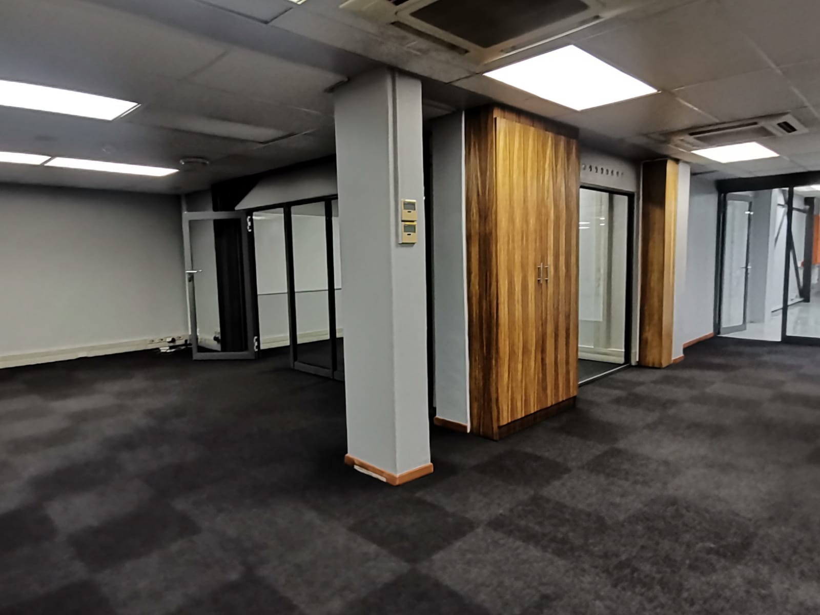 Office for rent in Bella Vista, Paarl, 413 m²