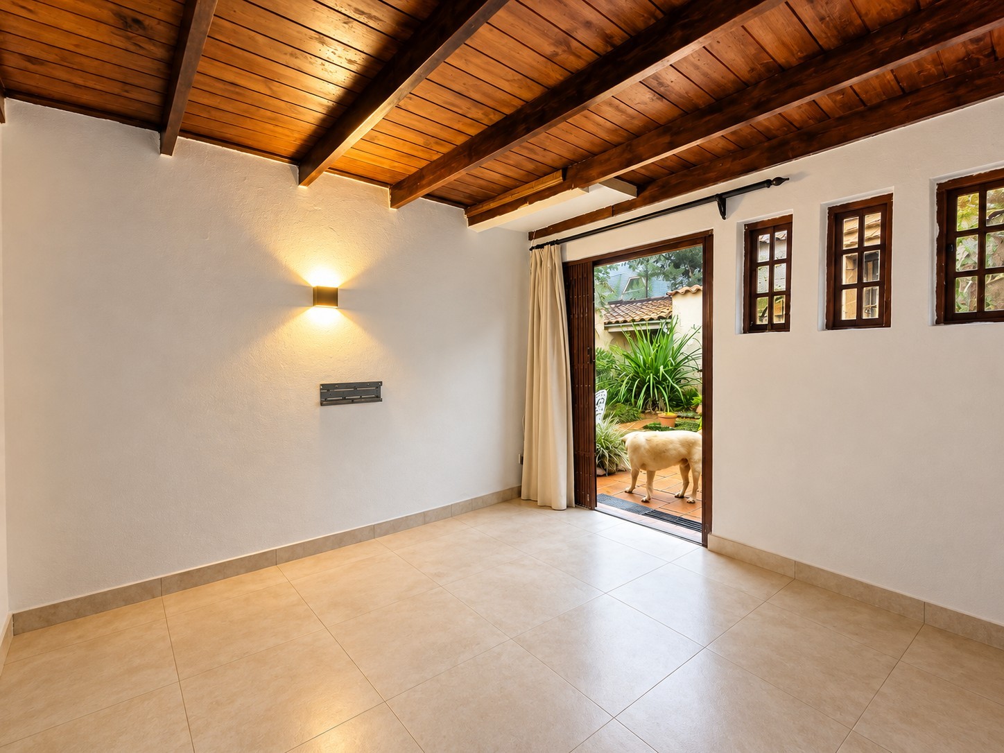 Apartment for rent in Hilldene, Hillcrest, KwaZulu Natal, 15 Hilldene Road, Hilldene, Hillcrest, KwaZulu Natal, 75 m²