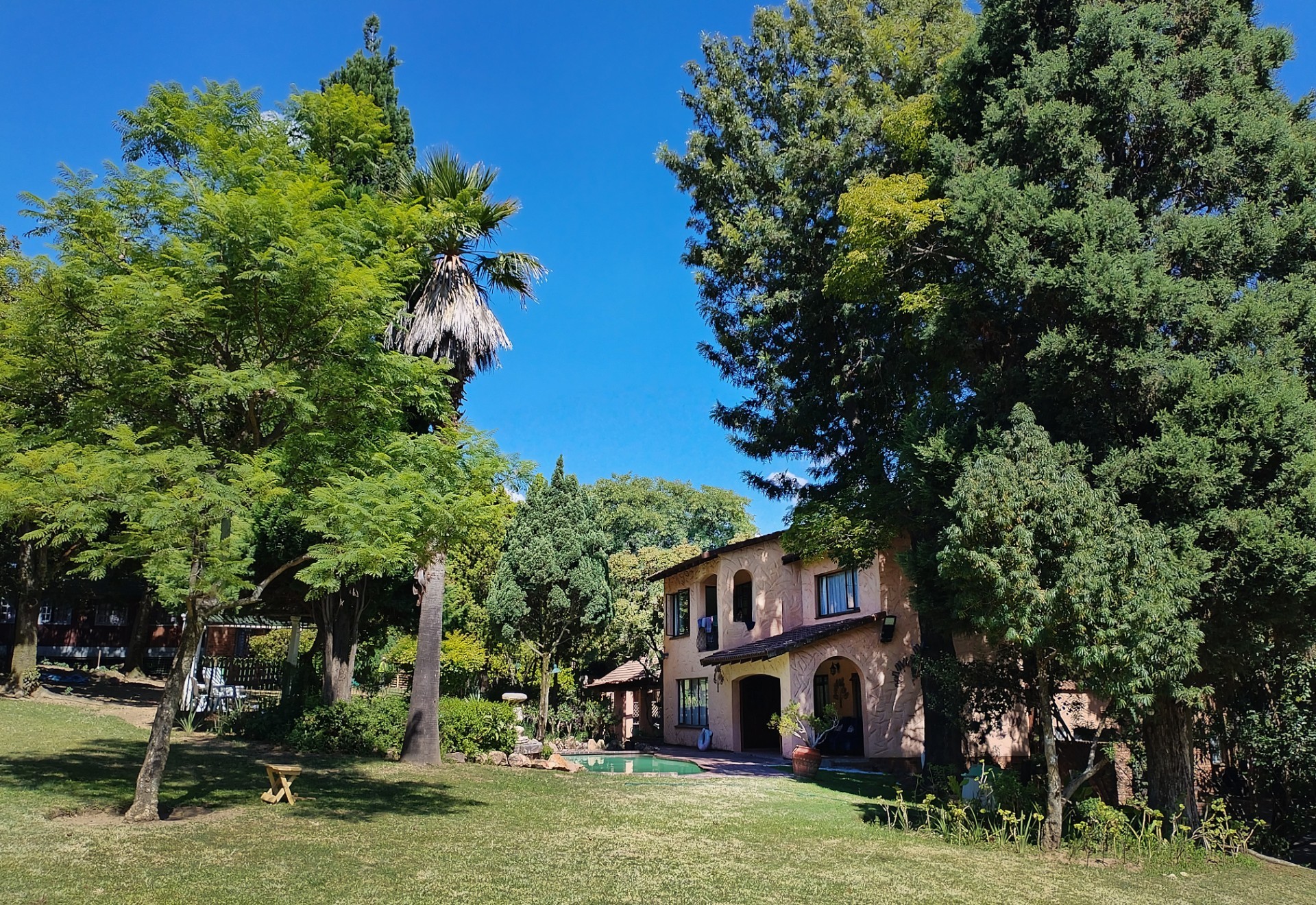 House for sale in Ferndale, Randburg, 4015 m²