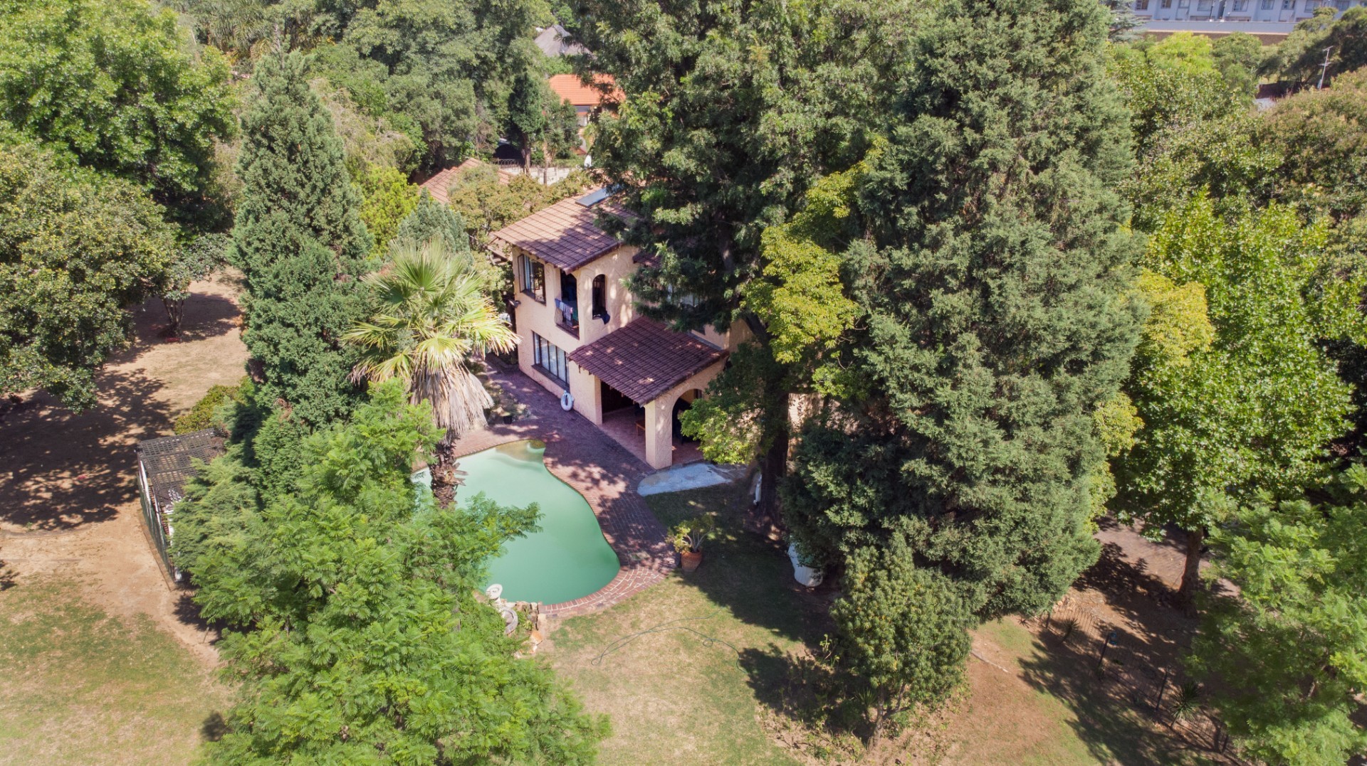 House for sale in Ferndale, Randburg, 4015 m²
