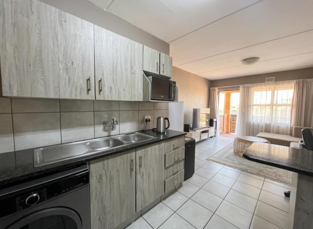 Apartment for rent in Heuweloord, Centurion, The Junction at Forrest Hill, 11 Silwer-Eike Avenue, Heuweloord, Centurion, Gauteng, 54 m²