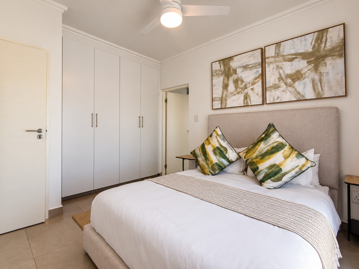 Apartment for sale in Ballito Central, Ballito, KwaZulu Natal, 75 m²