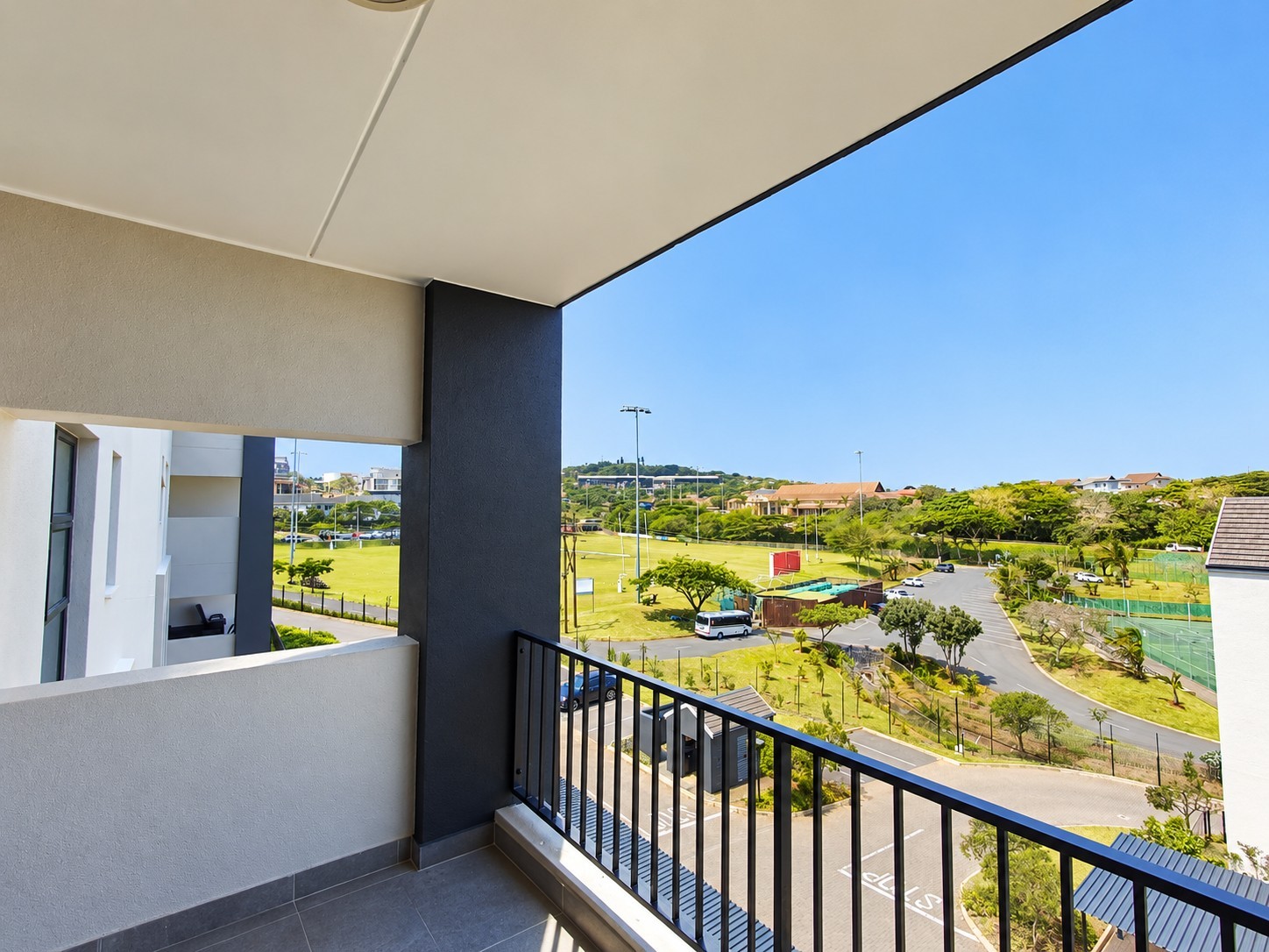 Apartment for sale in Ballito Central, Ballito, KwaZulu Natal, 75 m²