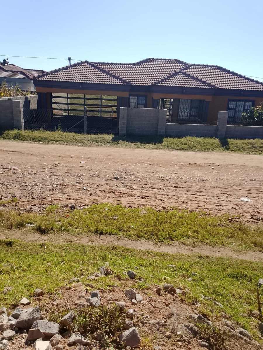 House For Sale at Mamadimo Park near  Mankweng, Polokwane