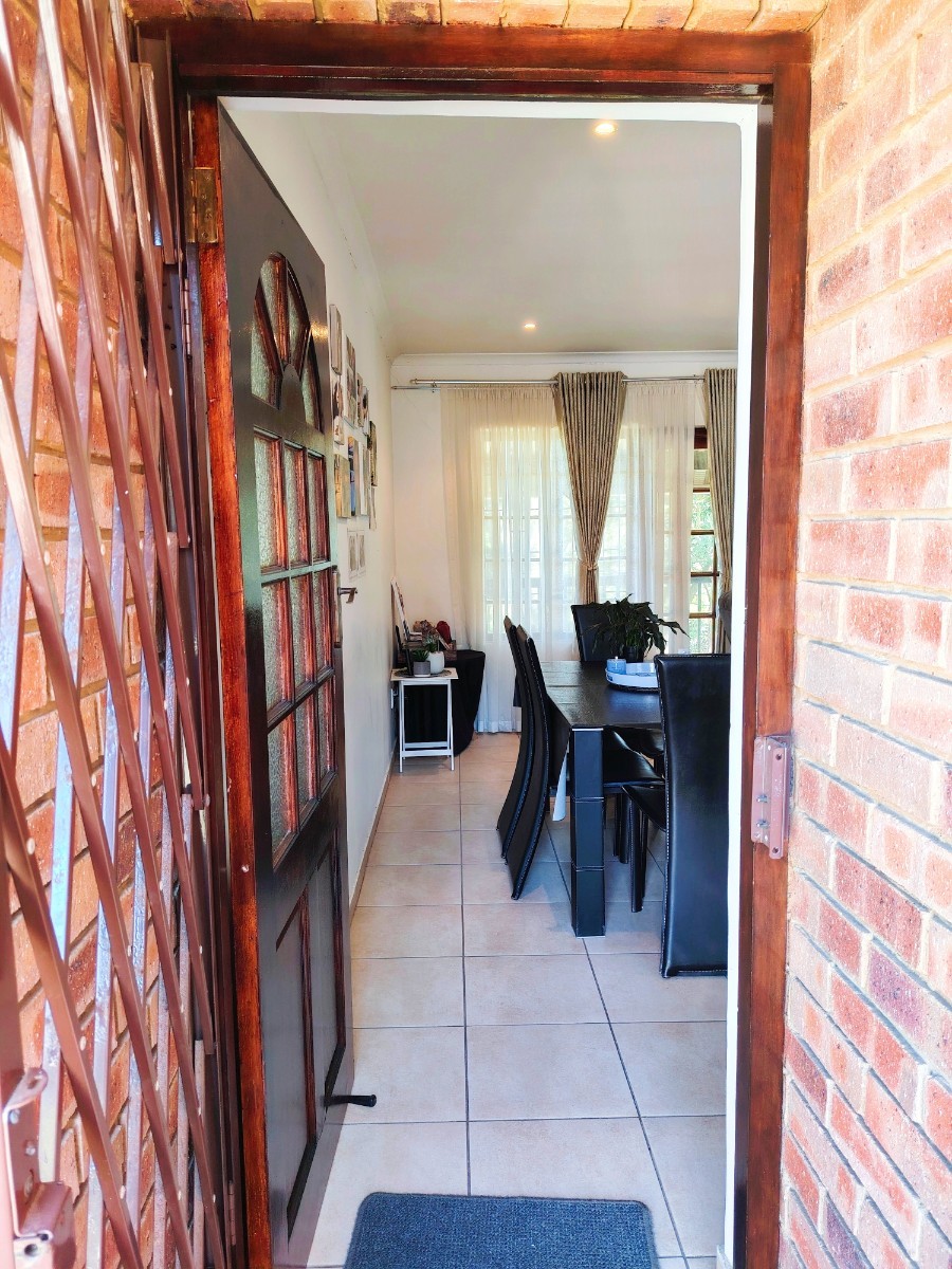 Townhouse for sale in Margate, KwaZulu Natal, 120 m²