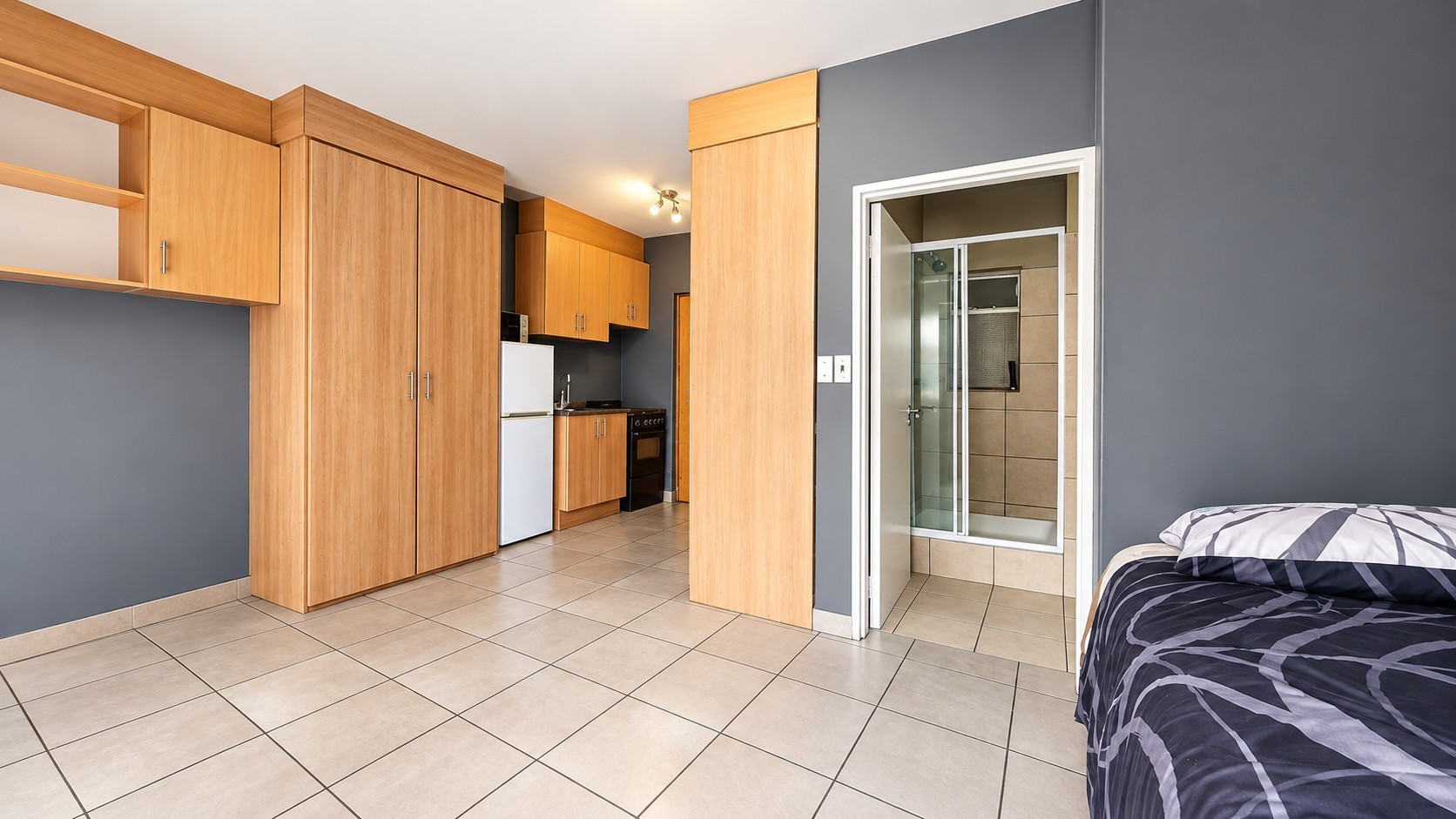 Studio Apartment for sale in Melville, Johannesburg, 26 m²