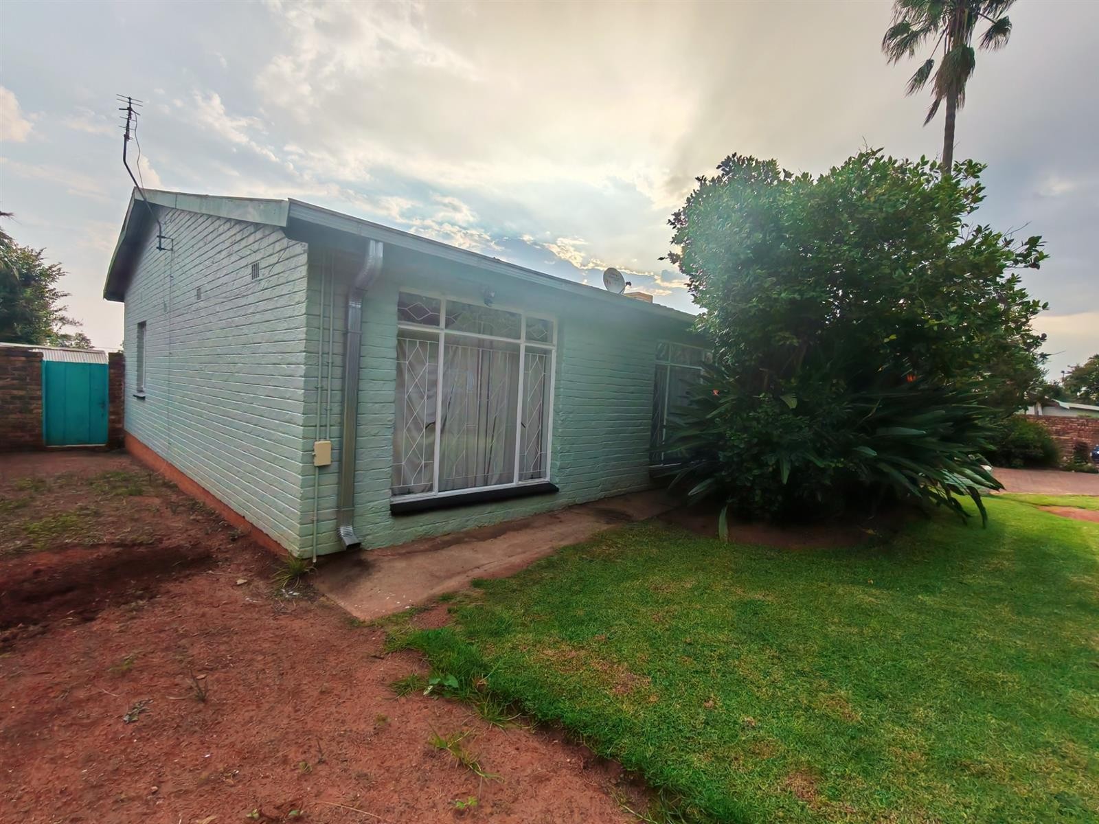 House for sale in Kanonkop, Middelburg, 1561 m²