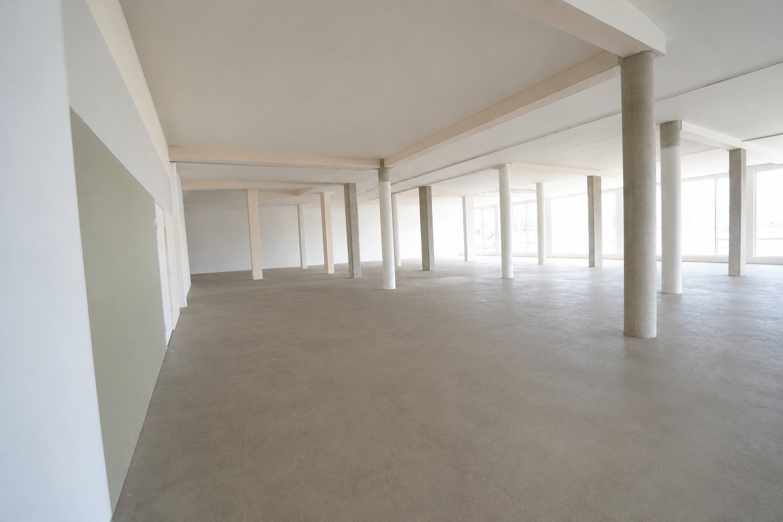 Commercial Property for rent in Dunvegan, Edenvale, 687 m²