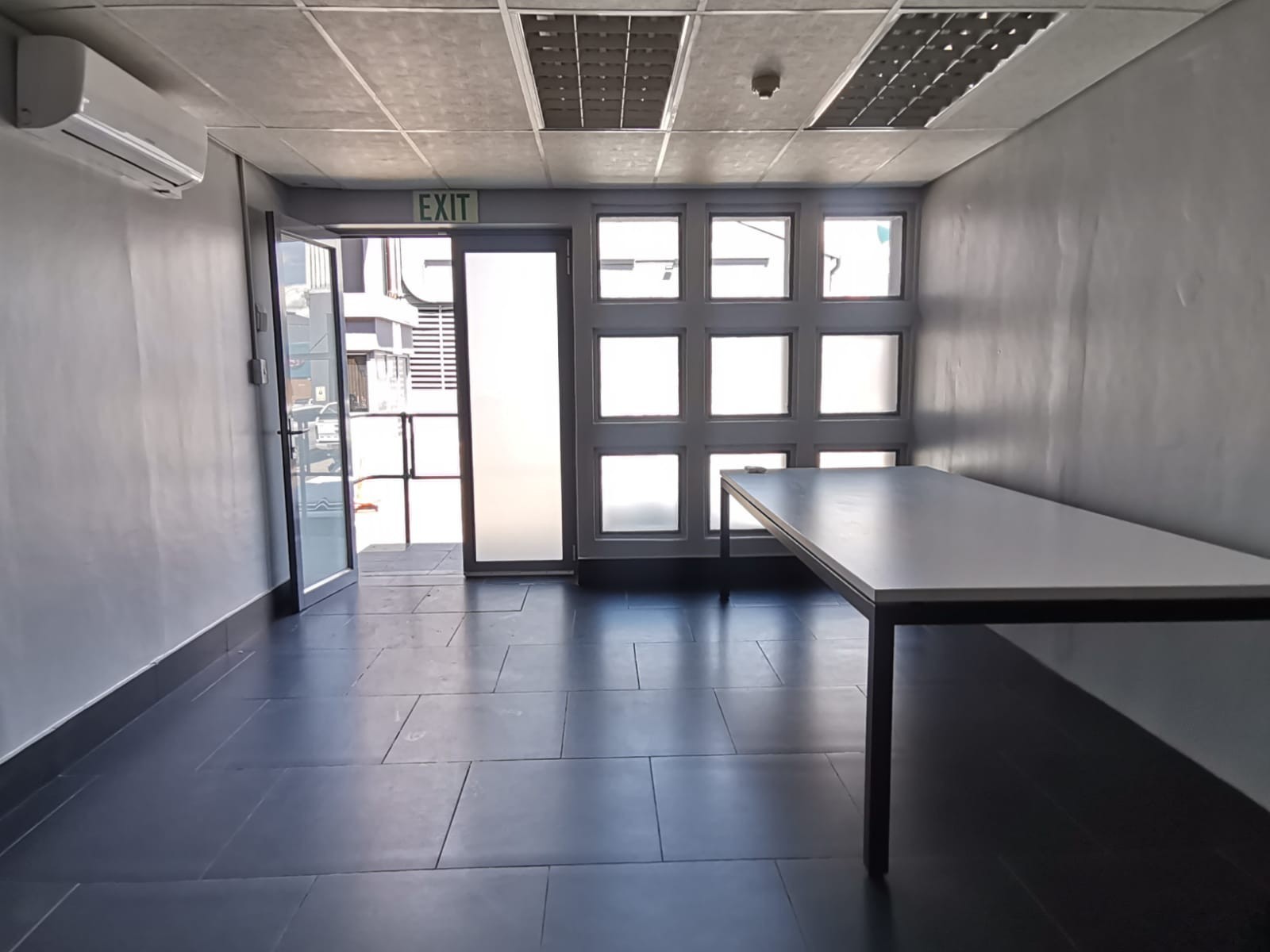 Office for rent in Bella Vista, Paarl, 115 m²