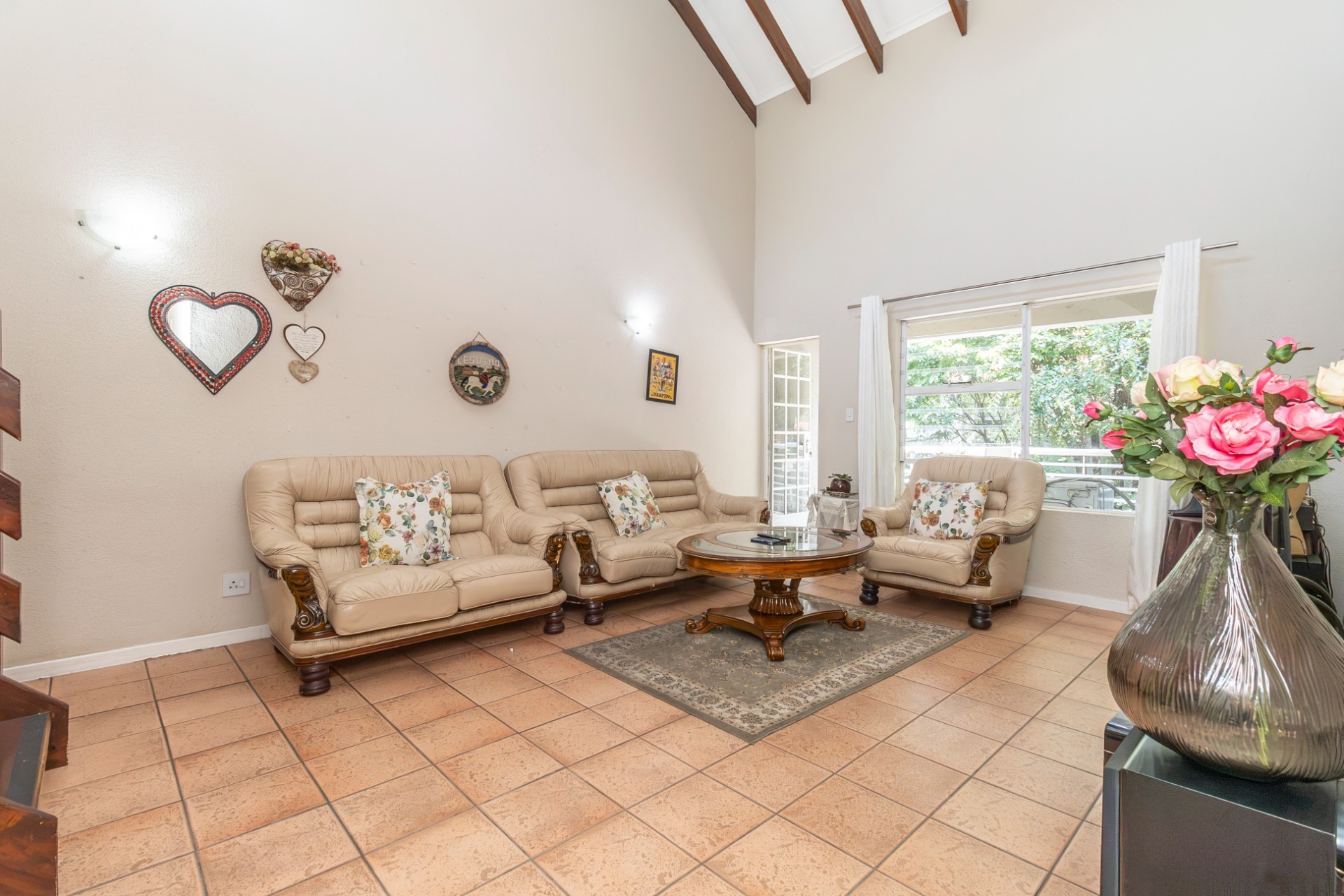 Apartment for sale in Bryanston, Sandton, 146 m²