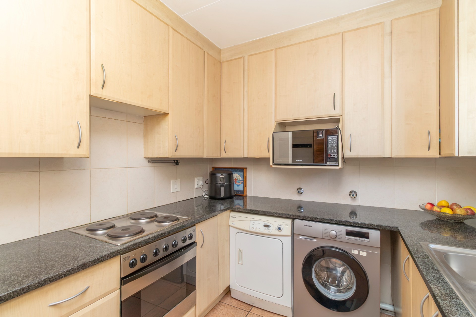 Apartment for sale in Bryanston, Sandton, 146 m²