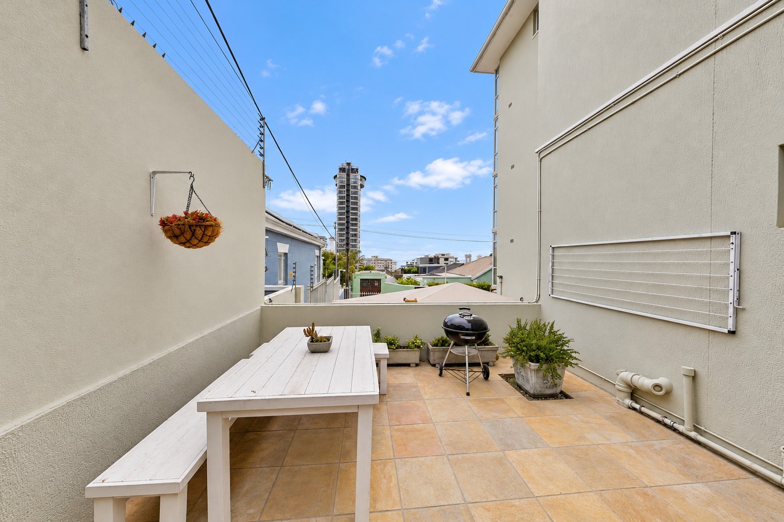 Apartment for sale in Green Point, Cape Town, 115 m²