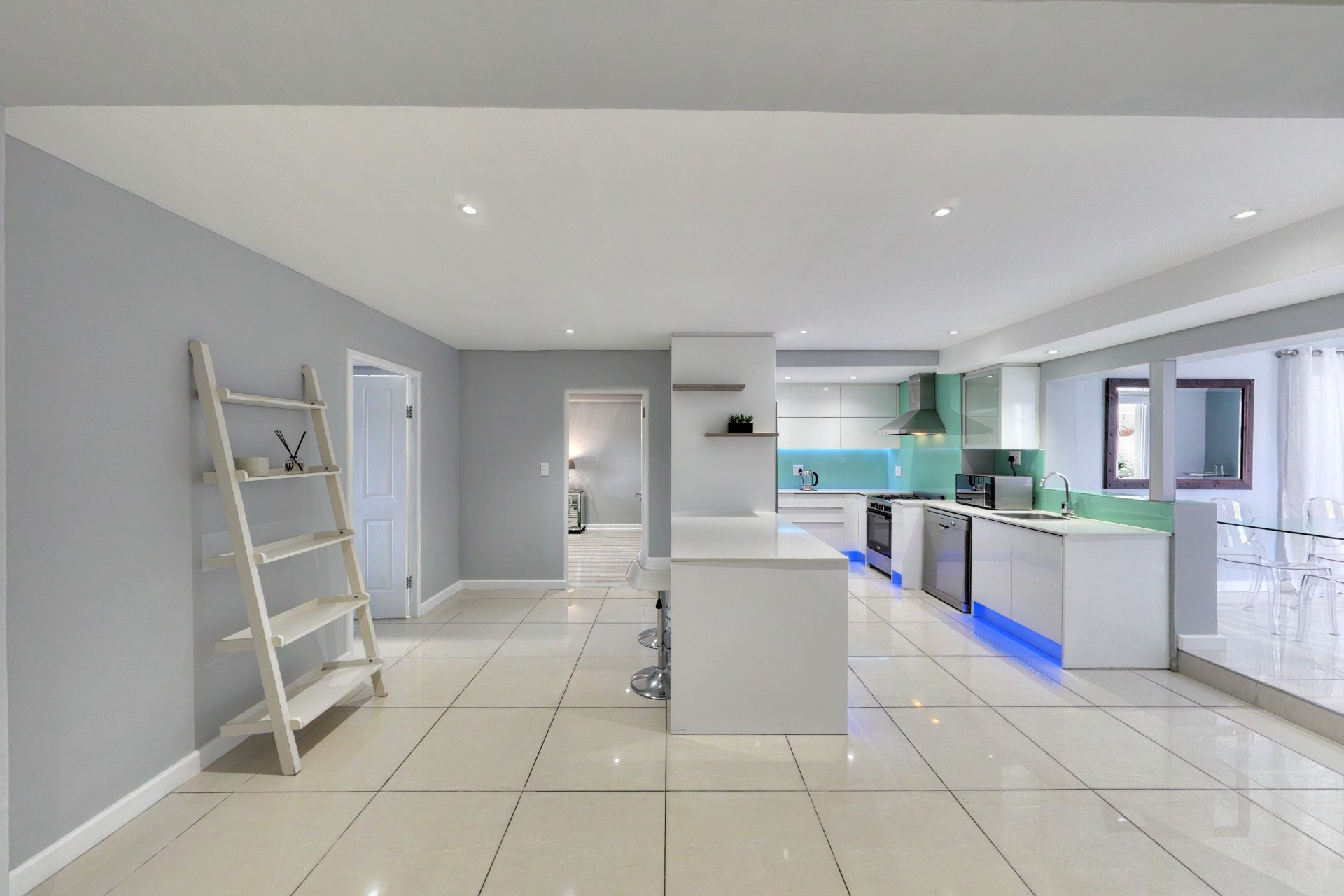 Apartment for sale in Green Point, Cape Town, 115 m²