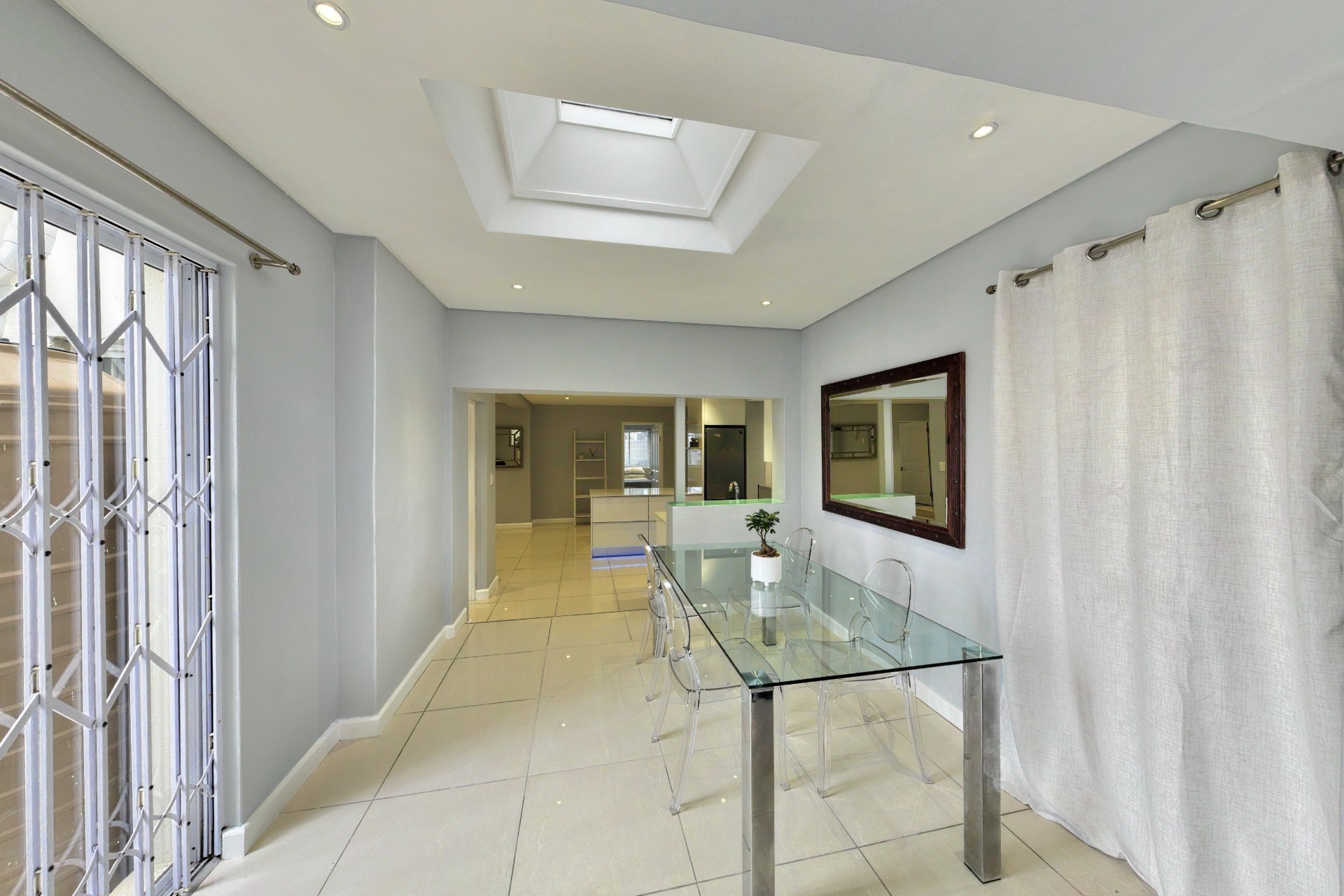 Apartment for sale in Green Point, Cape Town, 115 m²