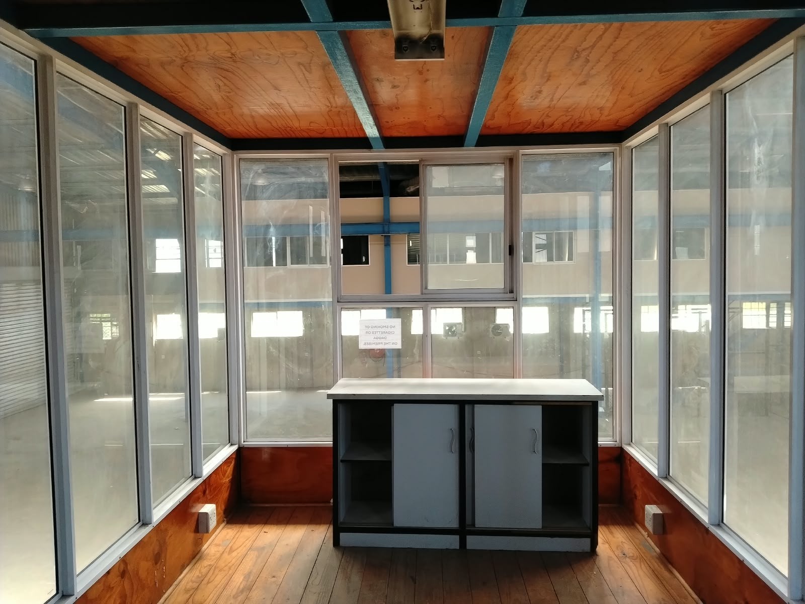 Warehouse for rent in Red Hill, Durban North, KwaZulu Natal, 1000 m²